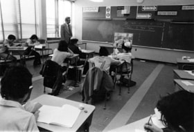 Hebrew class at Hillel Academy.