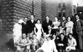 Poale Zion Organization with visitor Wertheim, Secretary of the Poale Zion.
