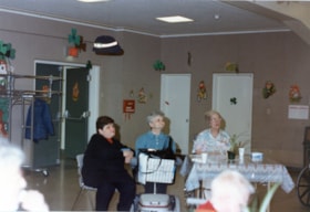 4 photographs of the project keslet, a program of the Jewish Community Centre