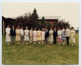 Talmud Torah Afternoon School graduates.