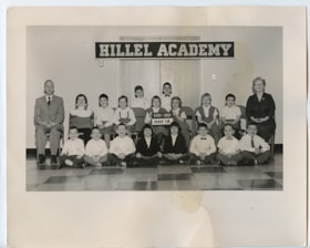 Grade 1 class at Hillel Academy with teachers Mr. Werner Bauer and Mrs. Wilson.