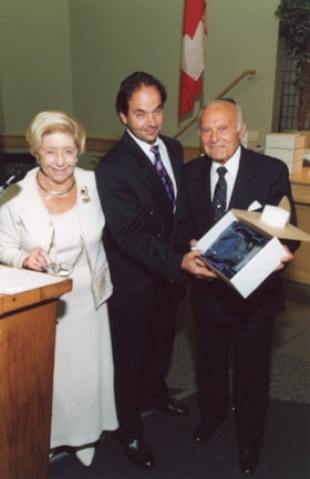 Edna and Saul Goldfarb with an unidentified man at an Ottawa Jewish Community Foundation award ceremony.