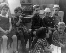 Hillel Academy kindergarten students during story time.