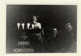 Cantor at memorial for Czestochowa