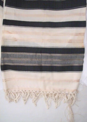 Prayer shawl