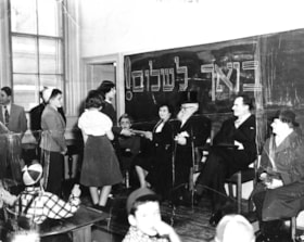 Chief Rabbi of Israel Harav Isaac Halevi Herzog visiting students at the Talmud Torah and Hebrew Day School.