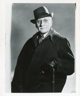 Portrait of Michael Hirsch.