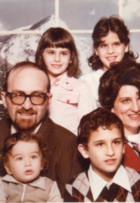 Family portrait of the Bulka family
