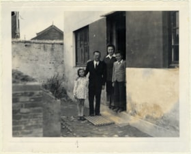 Voticky family in Shanghai