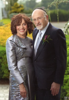 Rabbi Reuven Bulka at Family Wedding (4 photos)