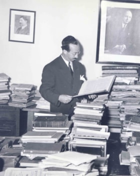 Books, European Jewish recovered from Germans/L. BECKER