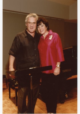 Pinchas Zuckerman and Ruth Berger at an Ottawa Jewish Community Foundation event.