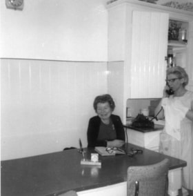 Goldie Reva Applebaum with Rose Applebaum at the Murray St house.