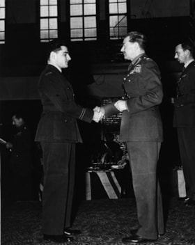 Servicemen/Decoration ceremony - FERSTMAN - D.F.C.