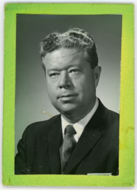 Dr. Nathan Schecter