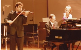 Pianist Dmitri Shteinberg and violinist Daniel Geudes at an Ottawa Jewish Community Foundation event.