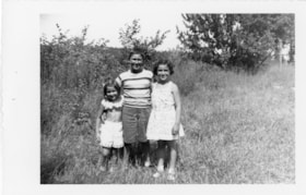 Beverly Allice, Murray Allice, and an unidentified girl