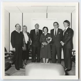 Lorry Greenberg with a group of people