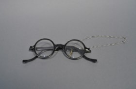 Eyeglasses