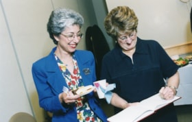 Two unidentified women at an Ottawa Jewish Community Foundation event.