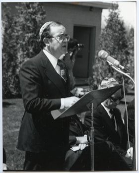Rabbi Schreier, Yom Hashoa, May 6 1979