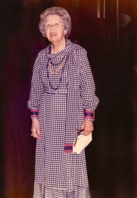 Esther Ogulnik Elkin (1890-1976)