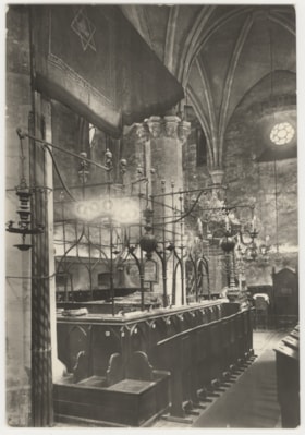 Interieur of Old-New Synagogue