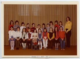 Hillel Academy Central School Grade 5 class photo.
