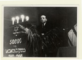 Mr. Goldberg speaking at memorial for Czestochowa