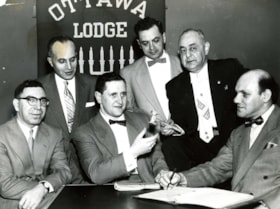 New officers for B'nai B'rith Ottawa Lodge No. 885 for the 1954-1955 term.