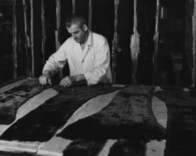 Men in fur manufacturing, Toronto