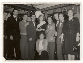 Elzbieta (Elizabeth), Chana and Celinka (Cecile) Zilberbogen in the Columbia boat