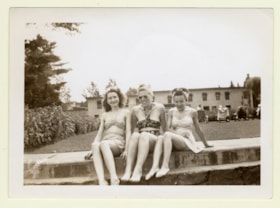 Alice Shenkier and Friends at Resort